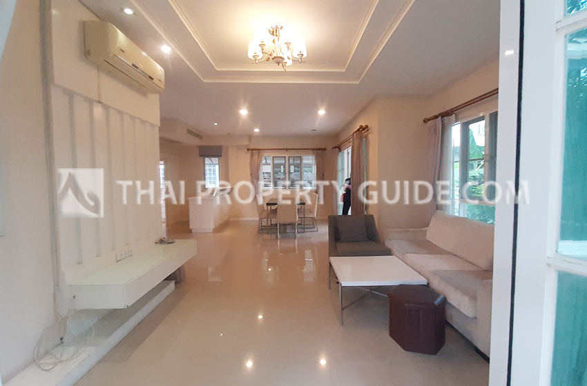 House with Shared Pool in Other 